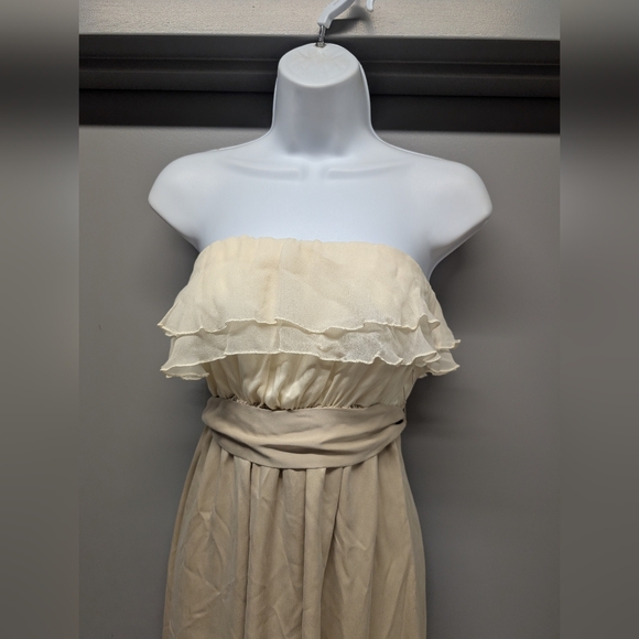 Swoon Made In USA Elegant Cream Strapless Maxi Dress - Picture 2 of 4